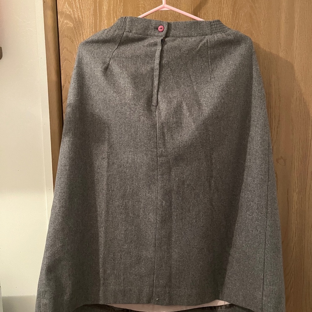 Grey wool skirt